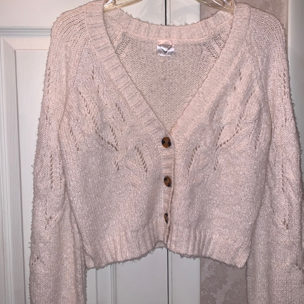 Cream Cropped Cardigan size Small